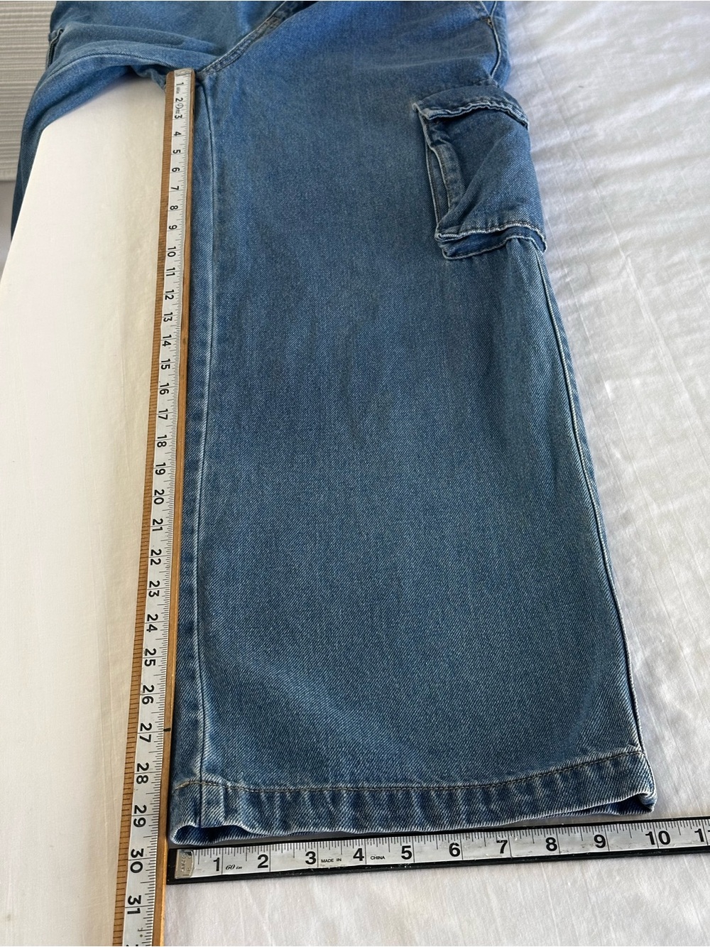 Universal Thread Wide Leg Cargo Jeans Women’s Size 2R Blue Y2K Utility Skater - Picture 10 of 13